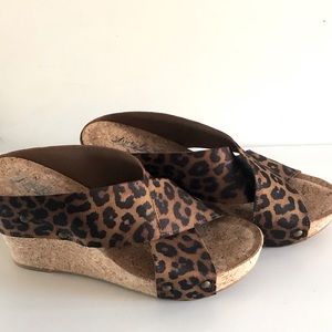 Lucky brand leopard print wedge sandal, size 7.5